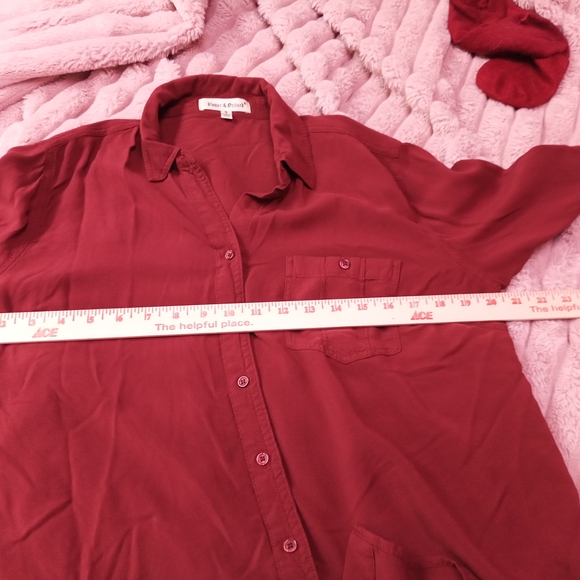 Elegant Women's Button-Down Shirt - Deep Red - Picture 8 of 8